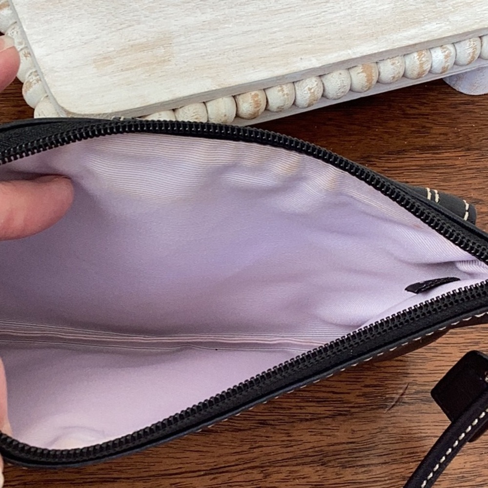 Coach vintage y2k black with silver hardware soho wristlet with lavender inside - Picture 11 of 16